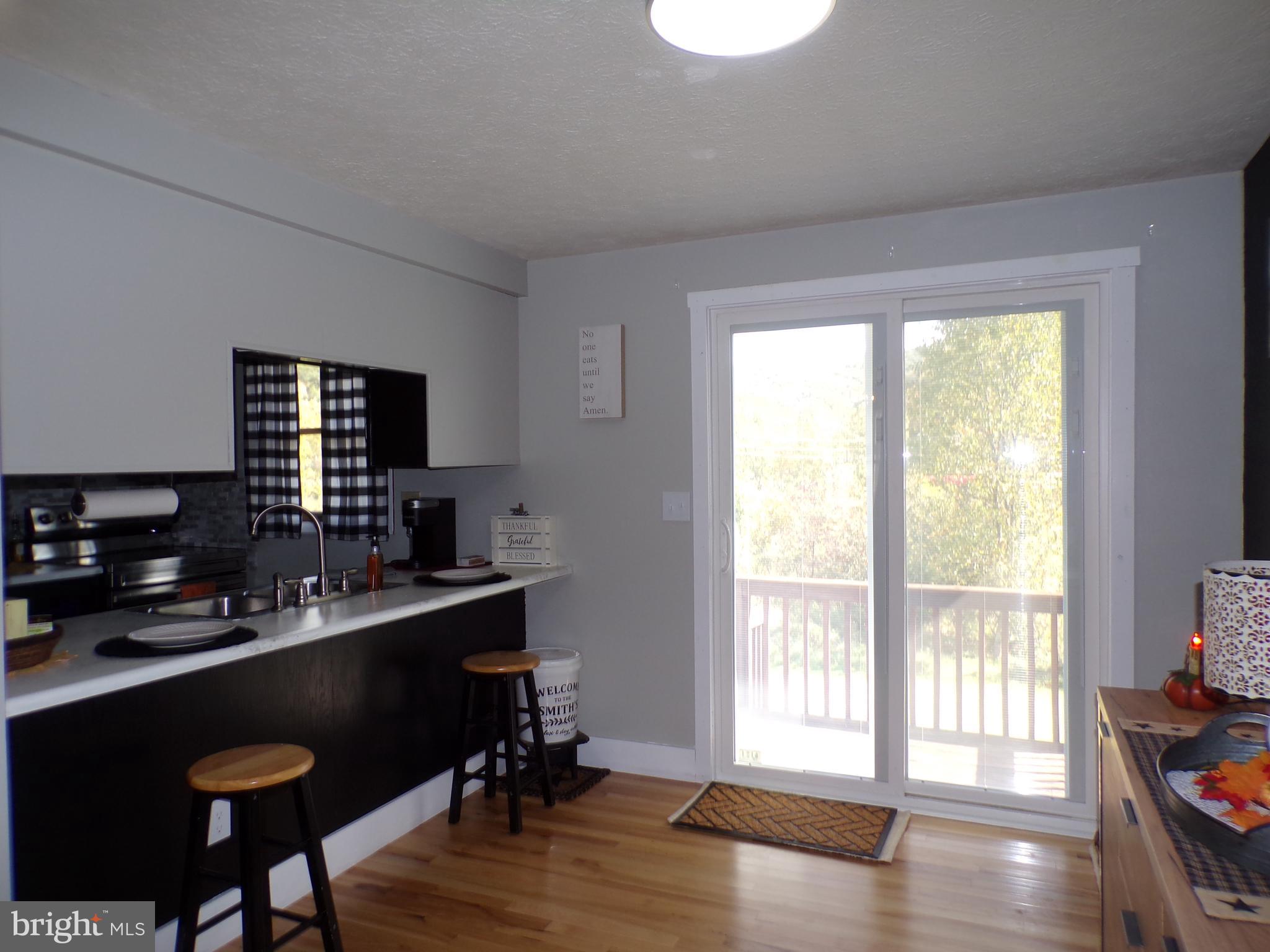 F PARIS SMITH - Residential