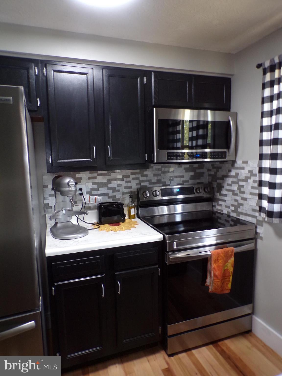 F PARIS SMITH - Residential