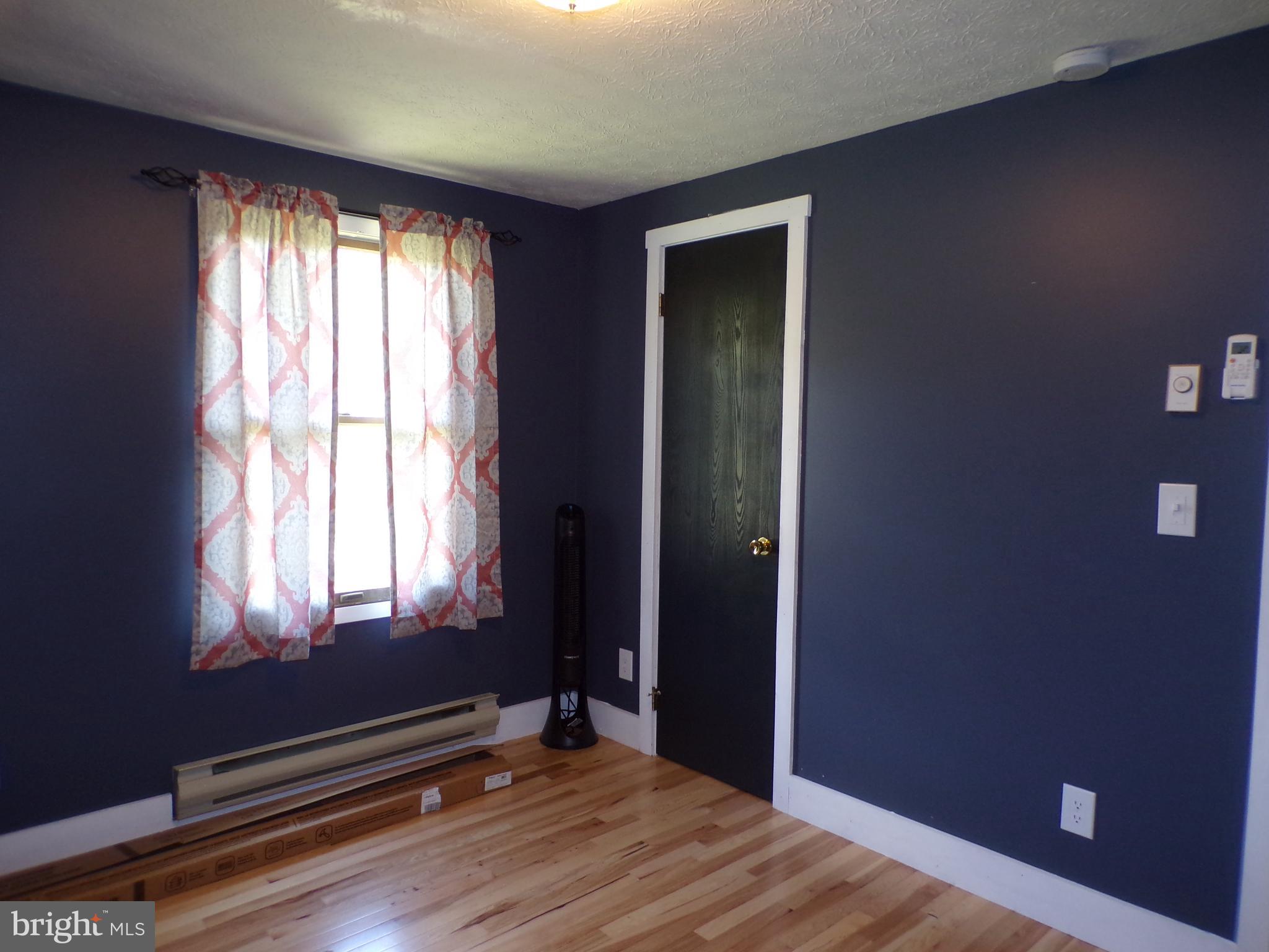 F PARIS SMITH - Residential