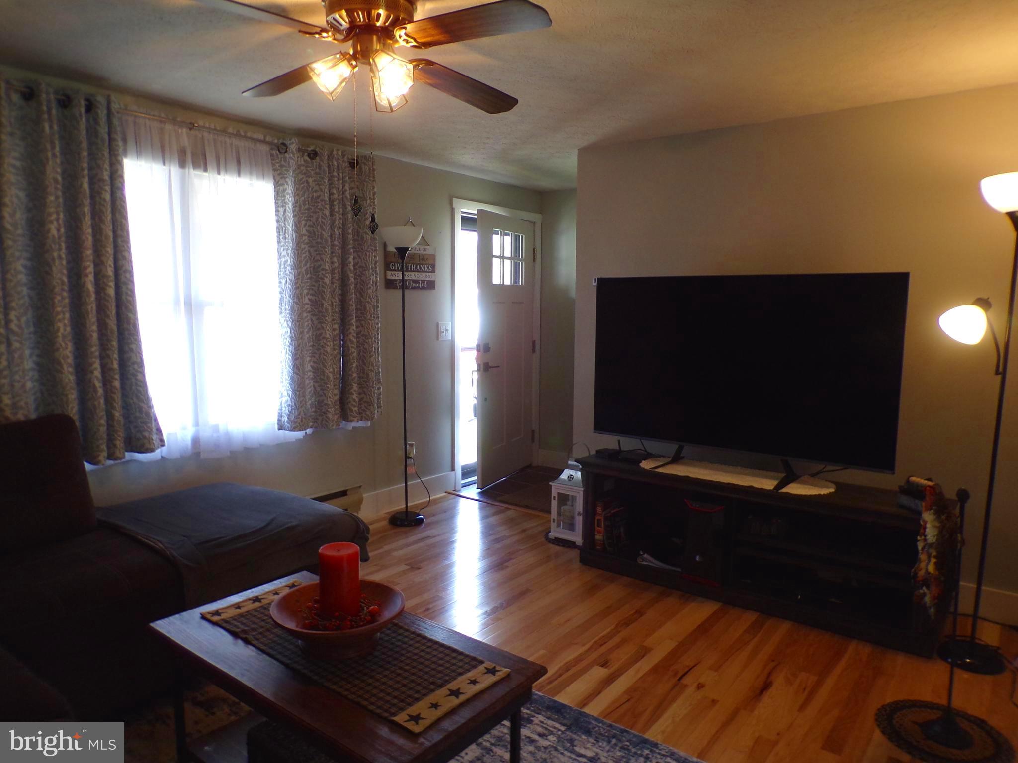 F PARIS SMITH - Residential