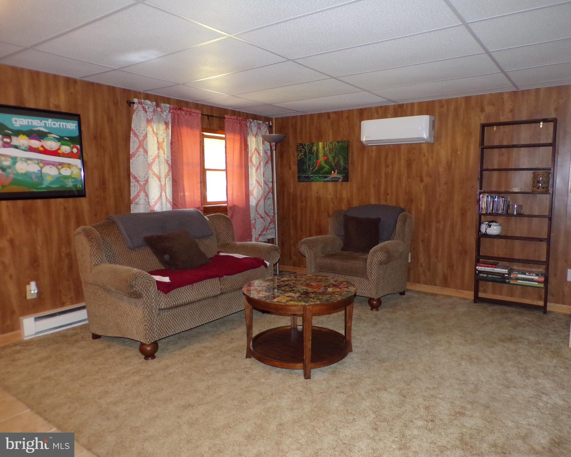 F PARIS SMITH - Residential