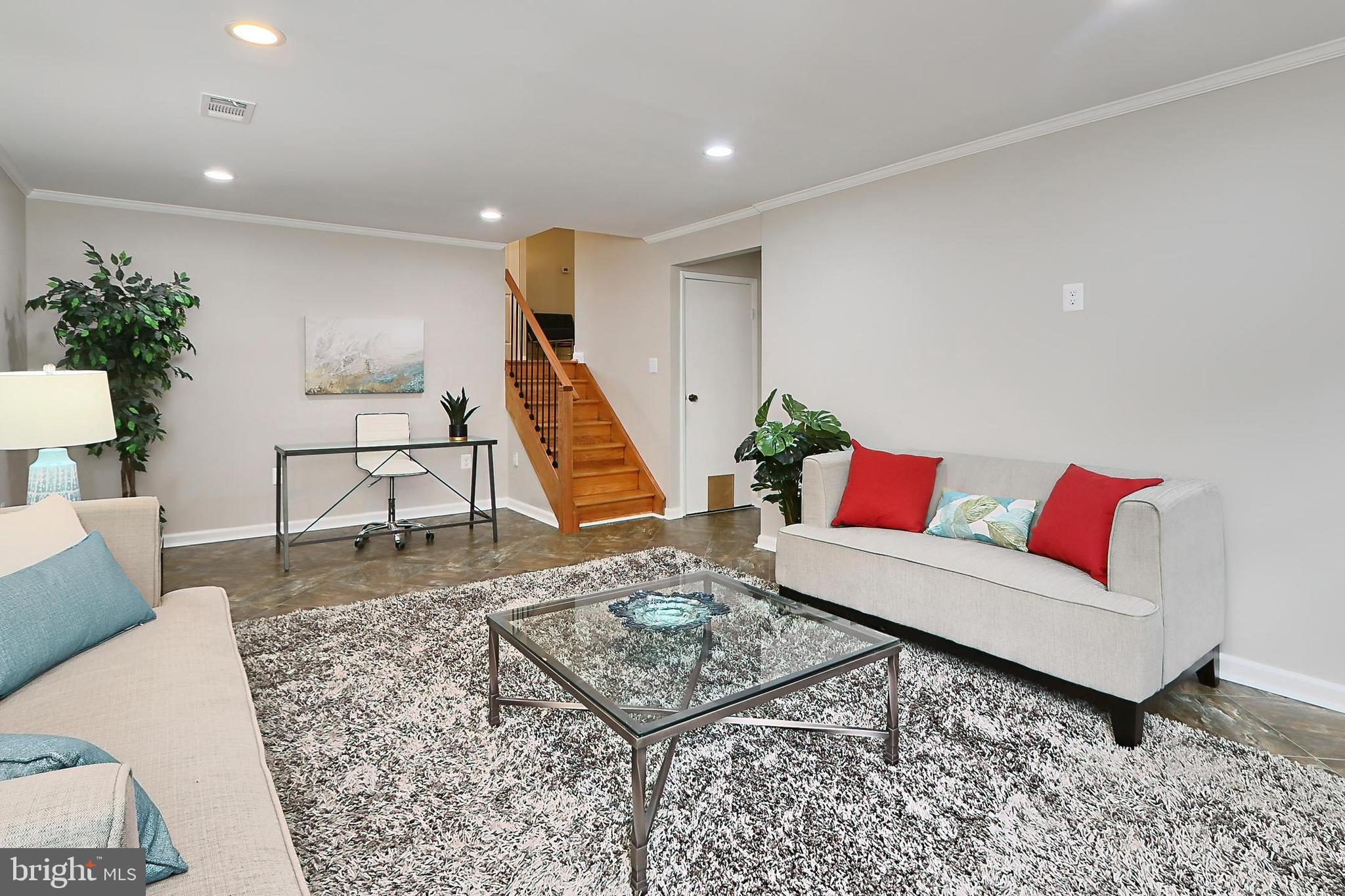 KEENE MILL MANOR - Residential