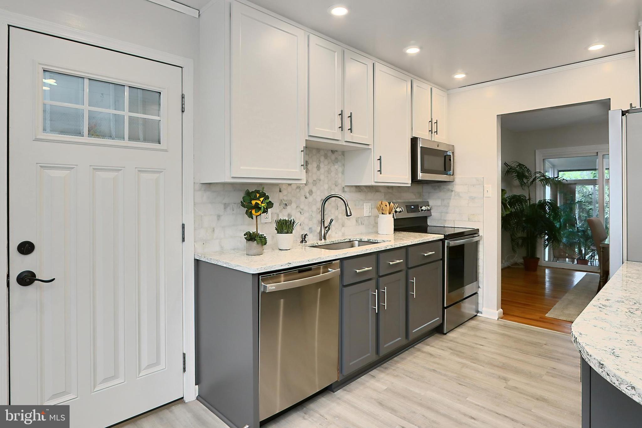 KEENE MILL MANOR - Residential