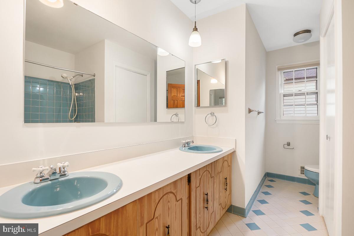 GREEN TREE MANOR - Residential