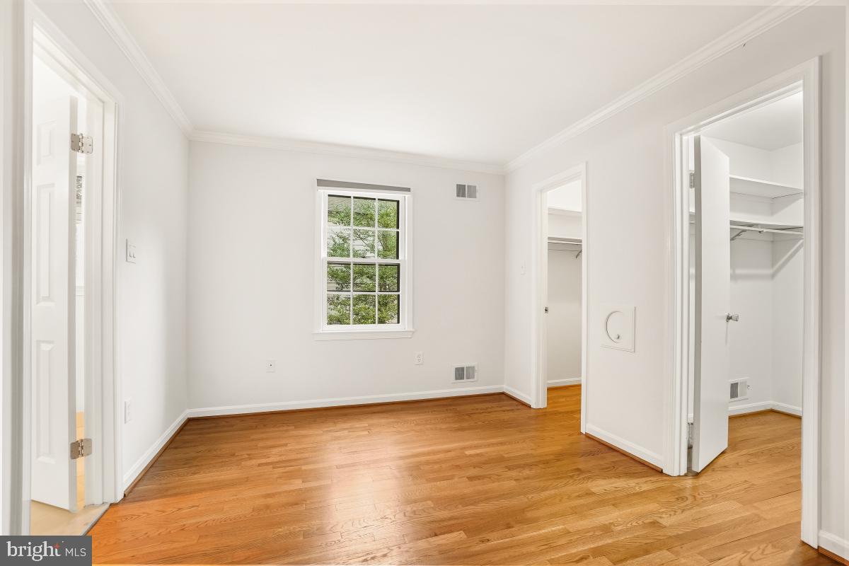 GREEN TREE MANOR - Residential