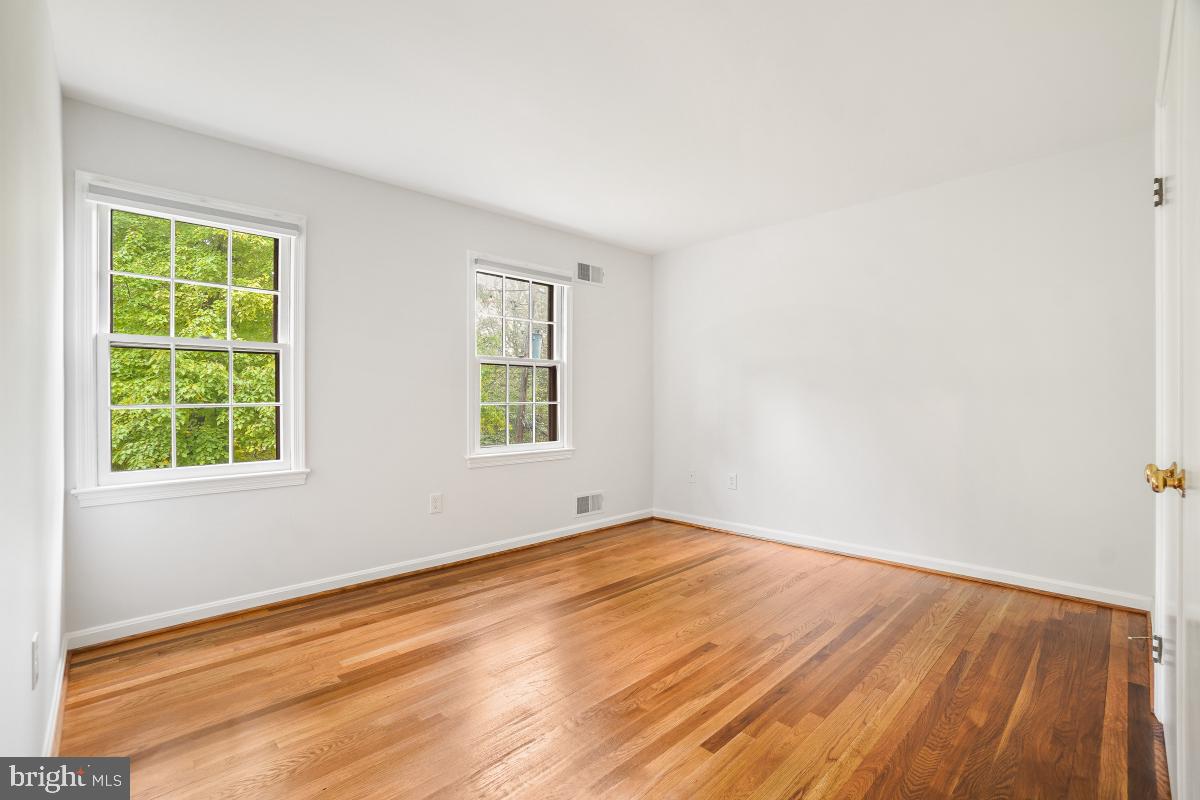 GREEN TREE MANOR - Residential