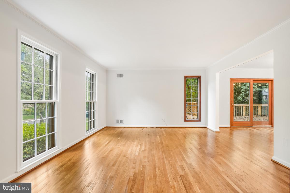 GREEN TREE MANOR - Residential