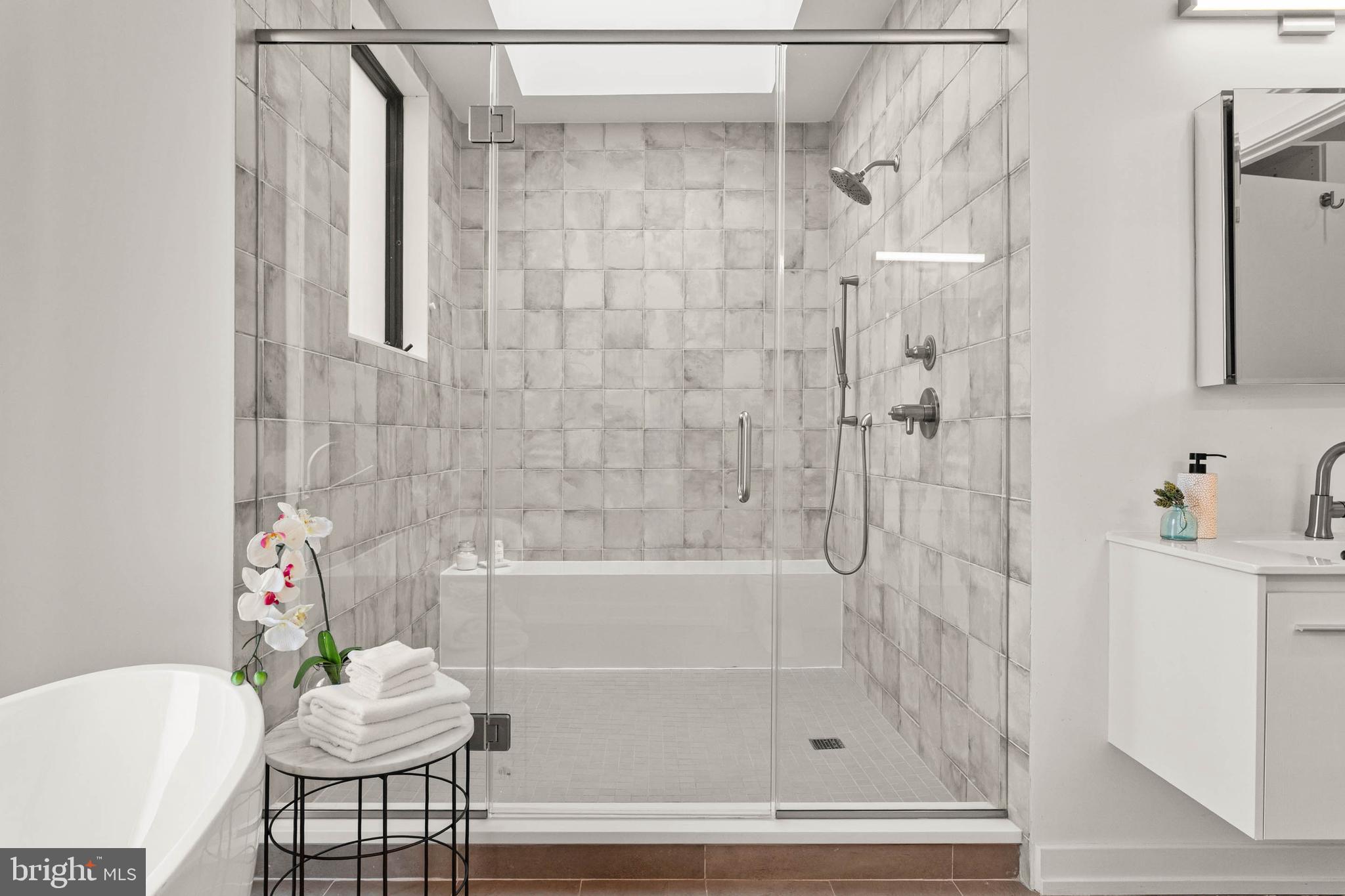 GRADUATE HOSPITAL - Residential