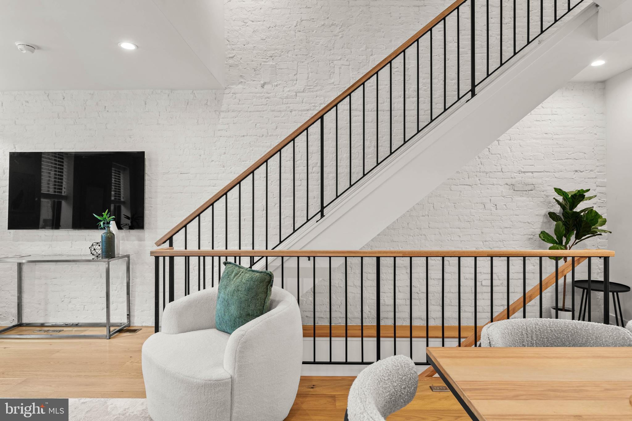 743 S CLEVELAND STREET