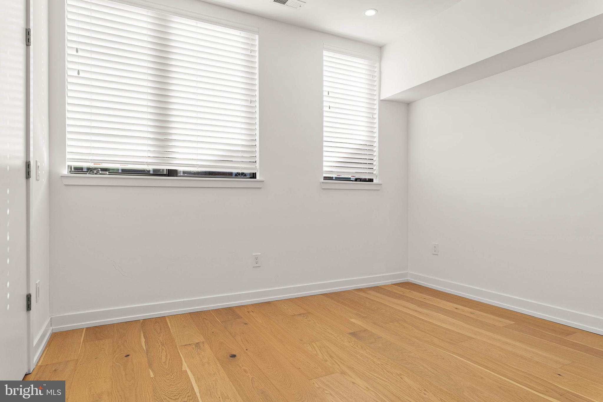 GRADUATE HOSPITAL - Residential