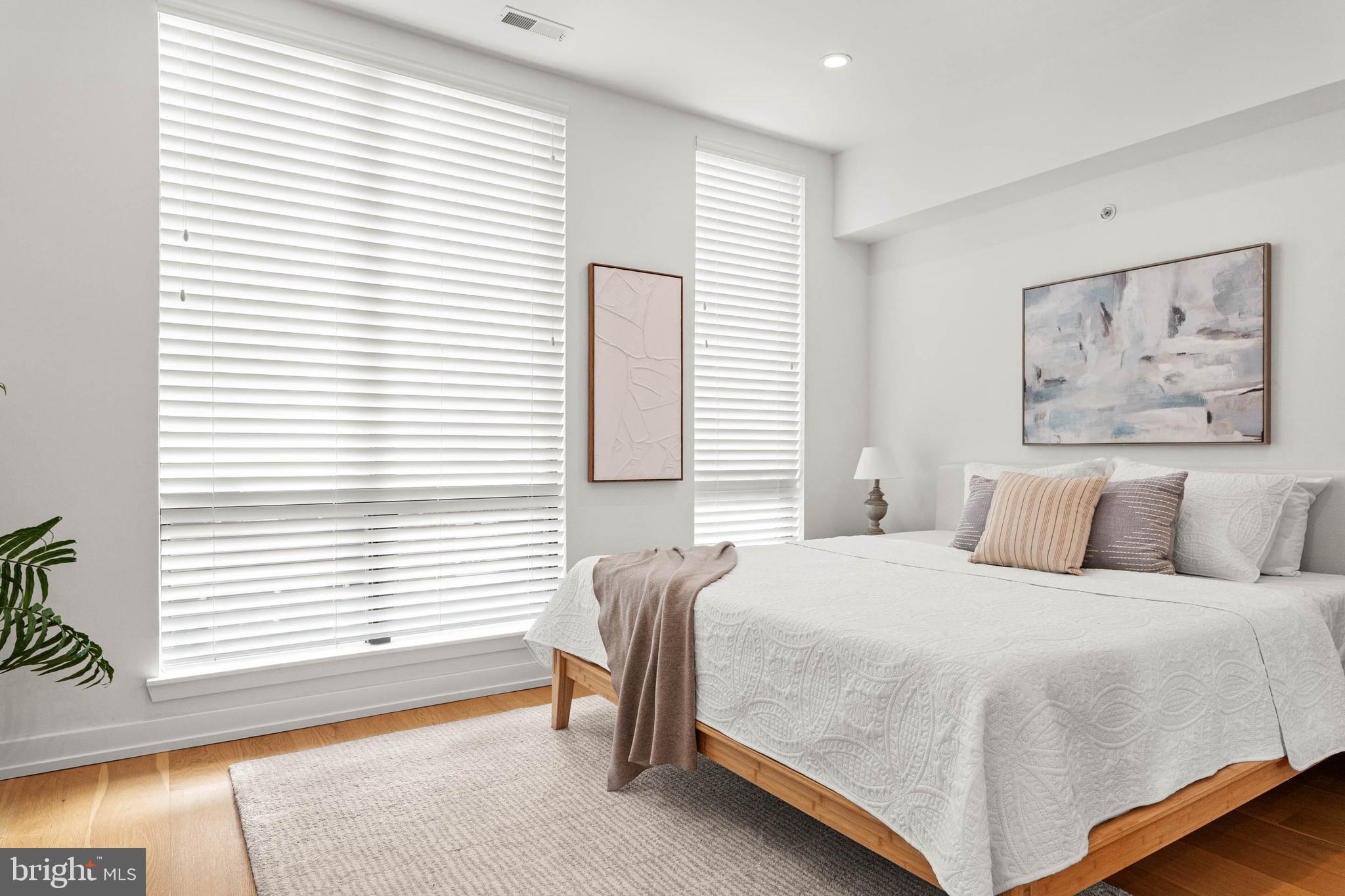 GRADUATE HOSPITAL - Residential