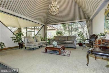 WOODBURY HEIGHTS - Residential Lease