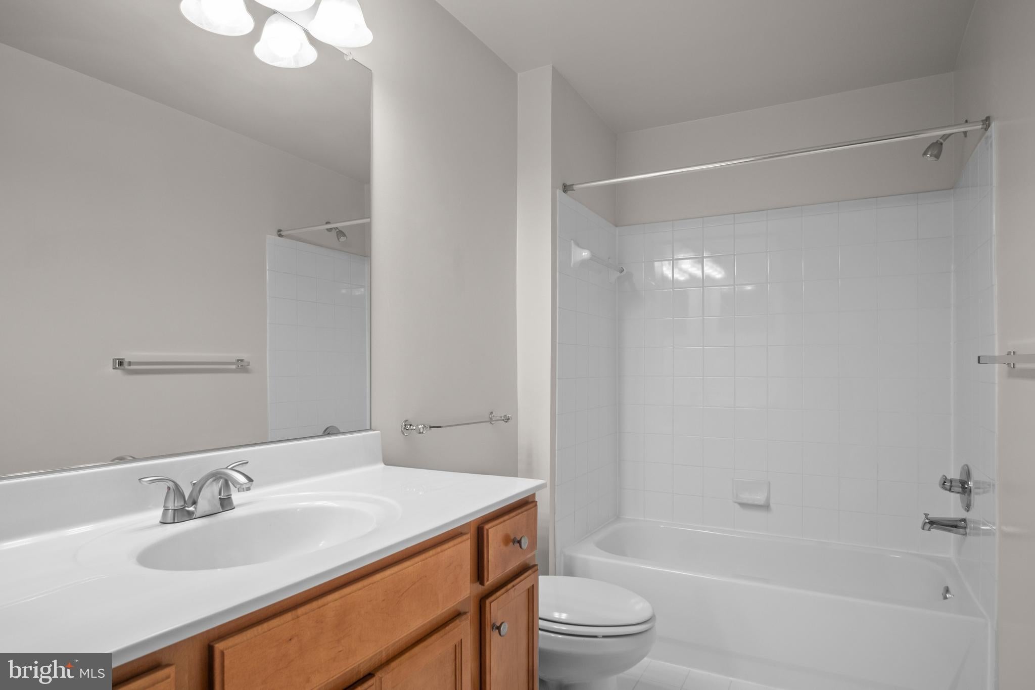 1509 NORTH POINT DRIVE 2