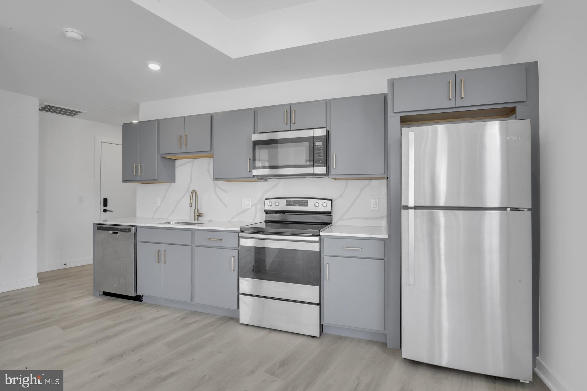 EAST KENSINGTON - Residential Lease