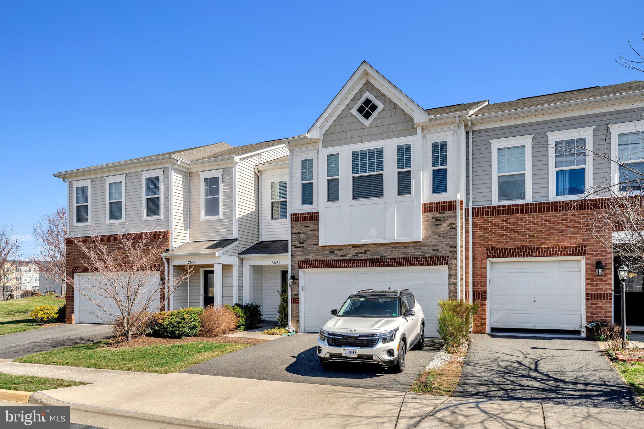 STONE RIDGE LANDBAY 5R - Residential