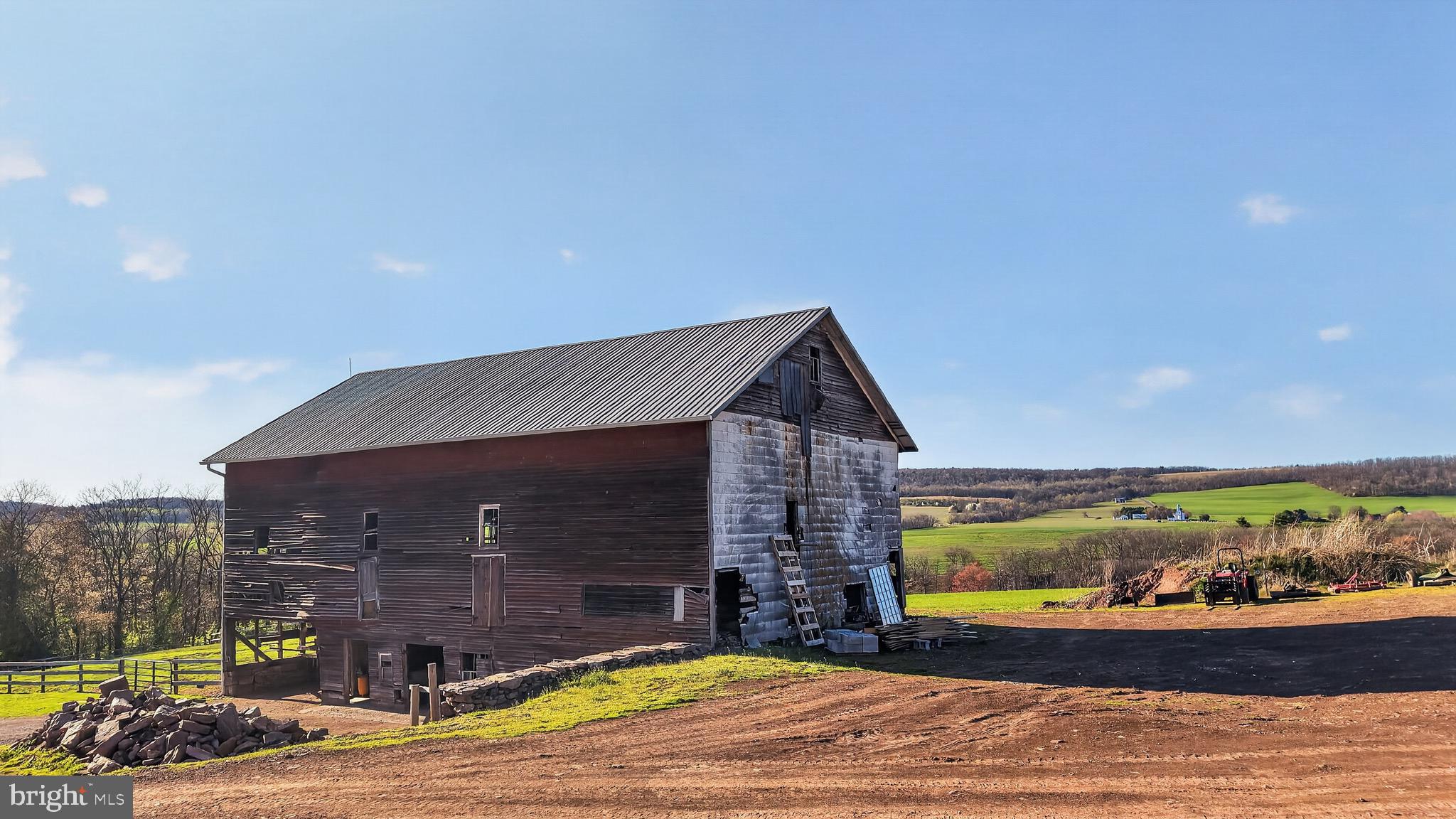 HALIFAX TOWNSHIP - Residential