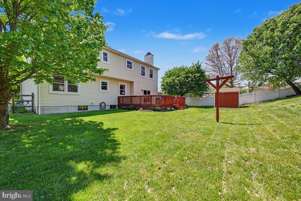 WINDING BROOKE EST - Residential