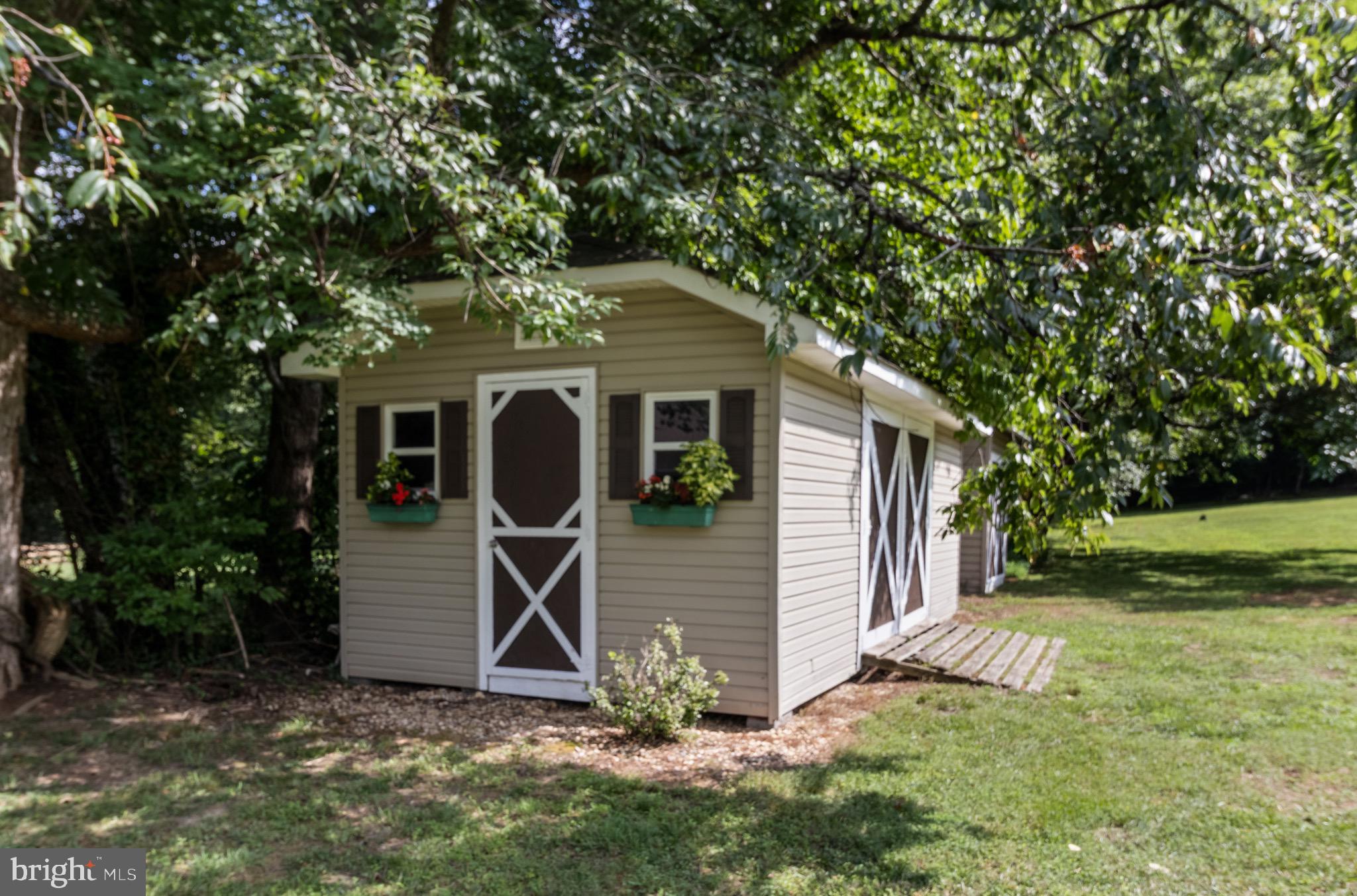 4785 ROANOKE PLACE