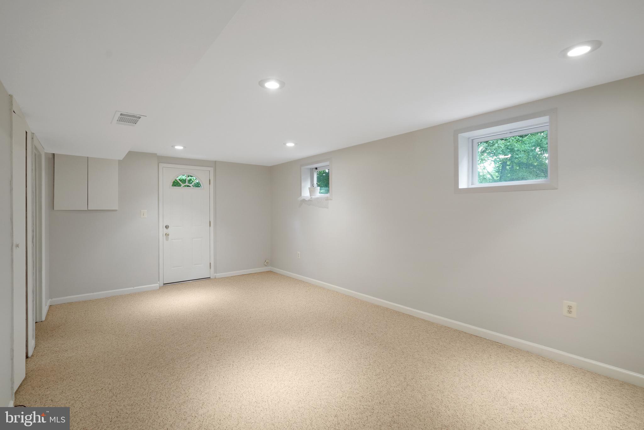 ORANGE HUNT ESTATES - Residential Lease