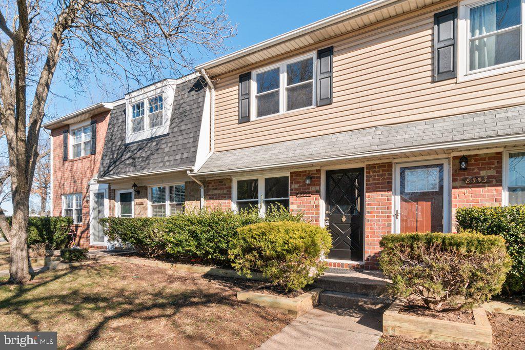 SUSSEX SQUARE CONDO - Residential