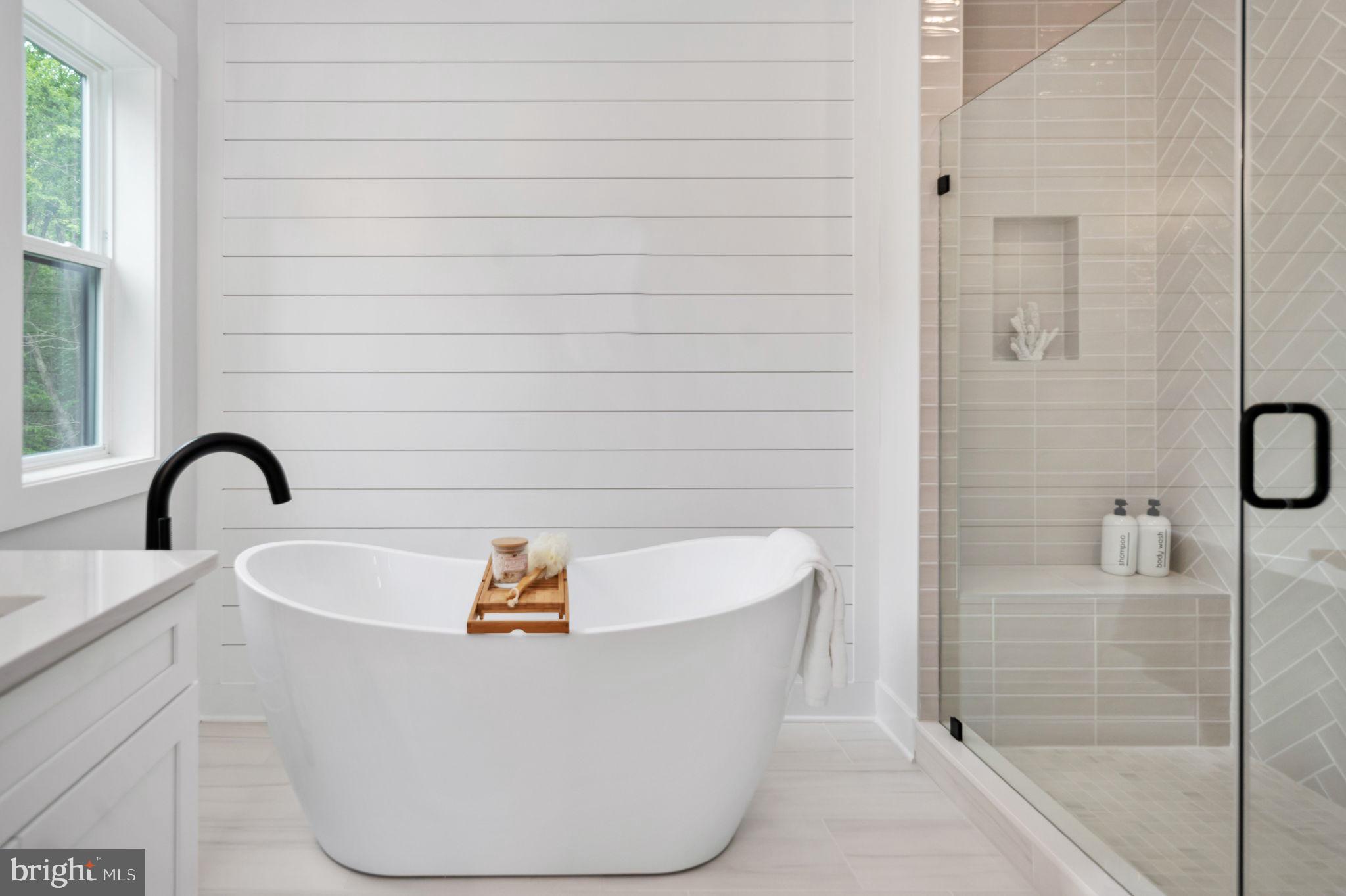 ROSNI ESTATES - Residential