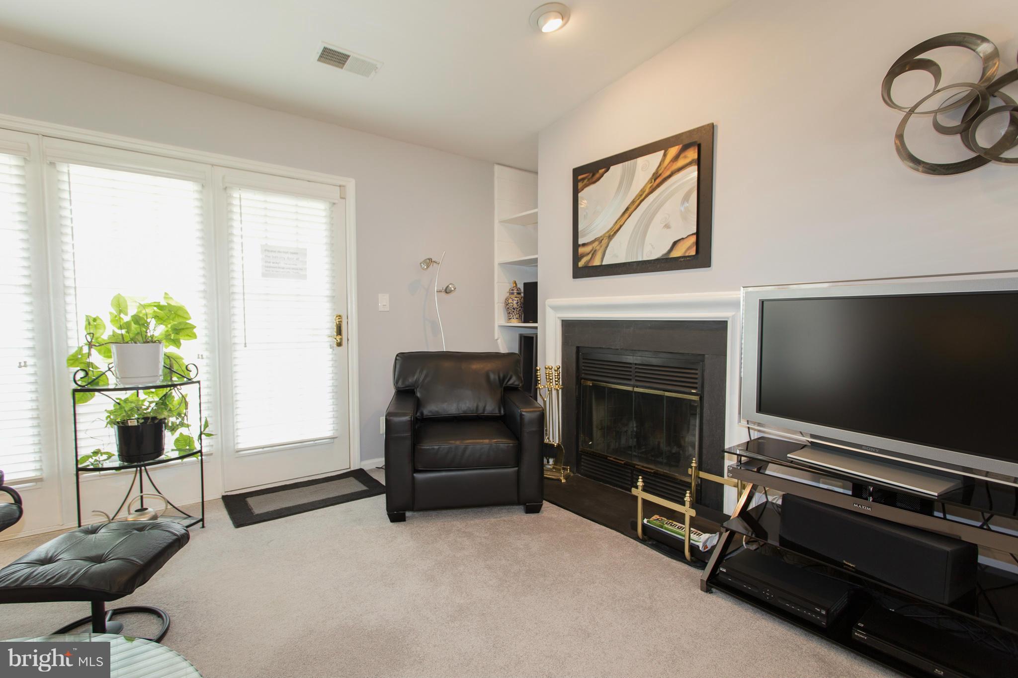 STRATFORD PLACE AT KINGS - Residential