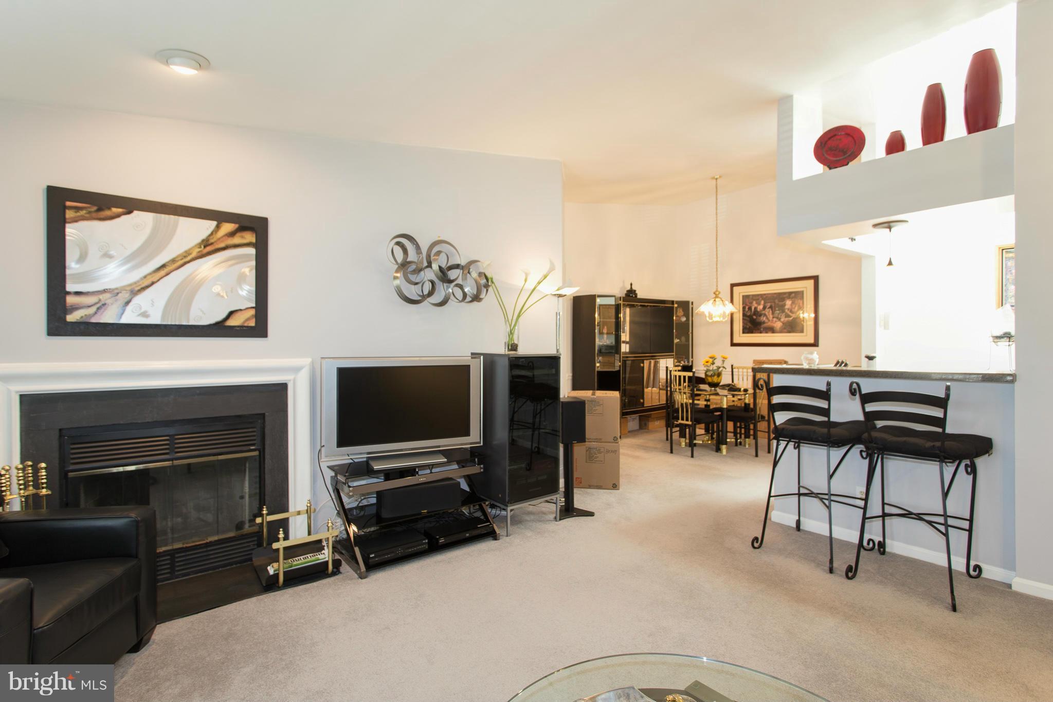 STRATFORD PLACE AT KINGS - Residential