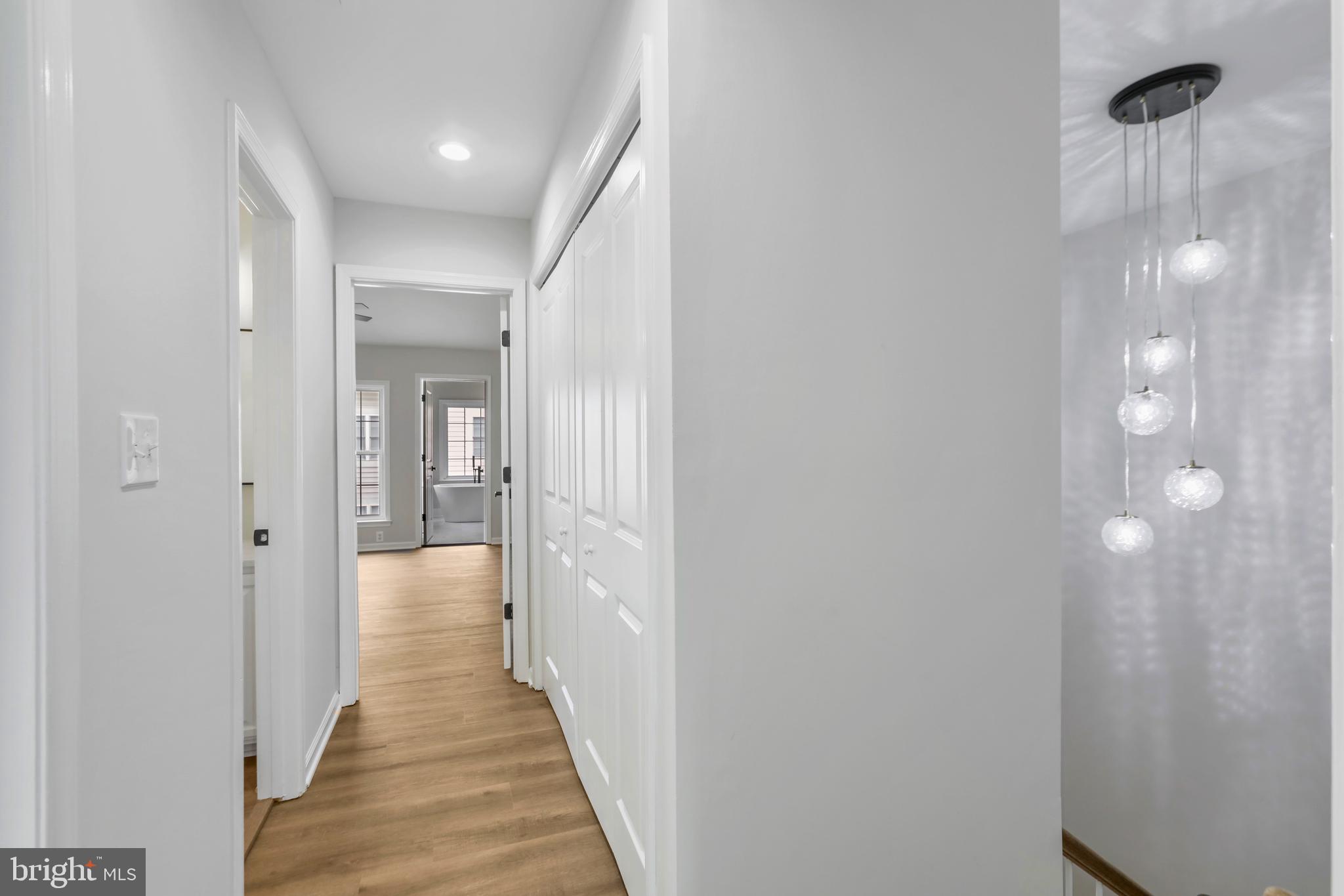 WILLOW OAKS AT FAIR LAKES - Residential