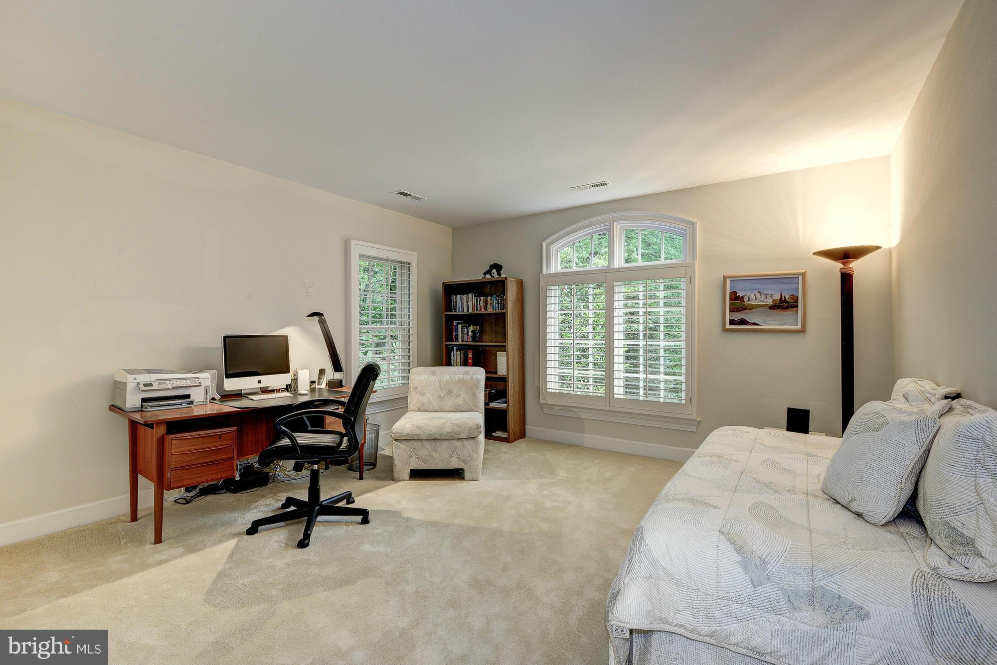 CHINQUAPIN - Residential