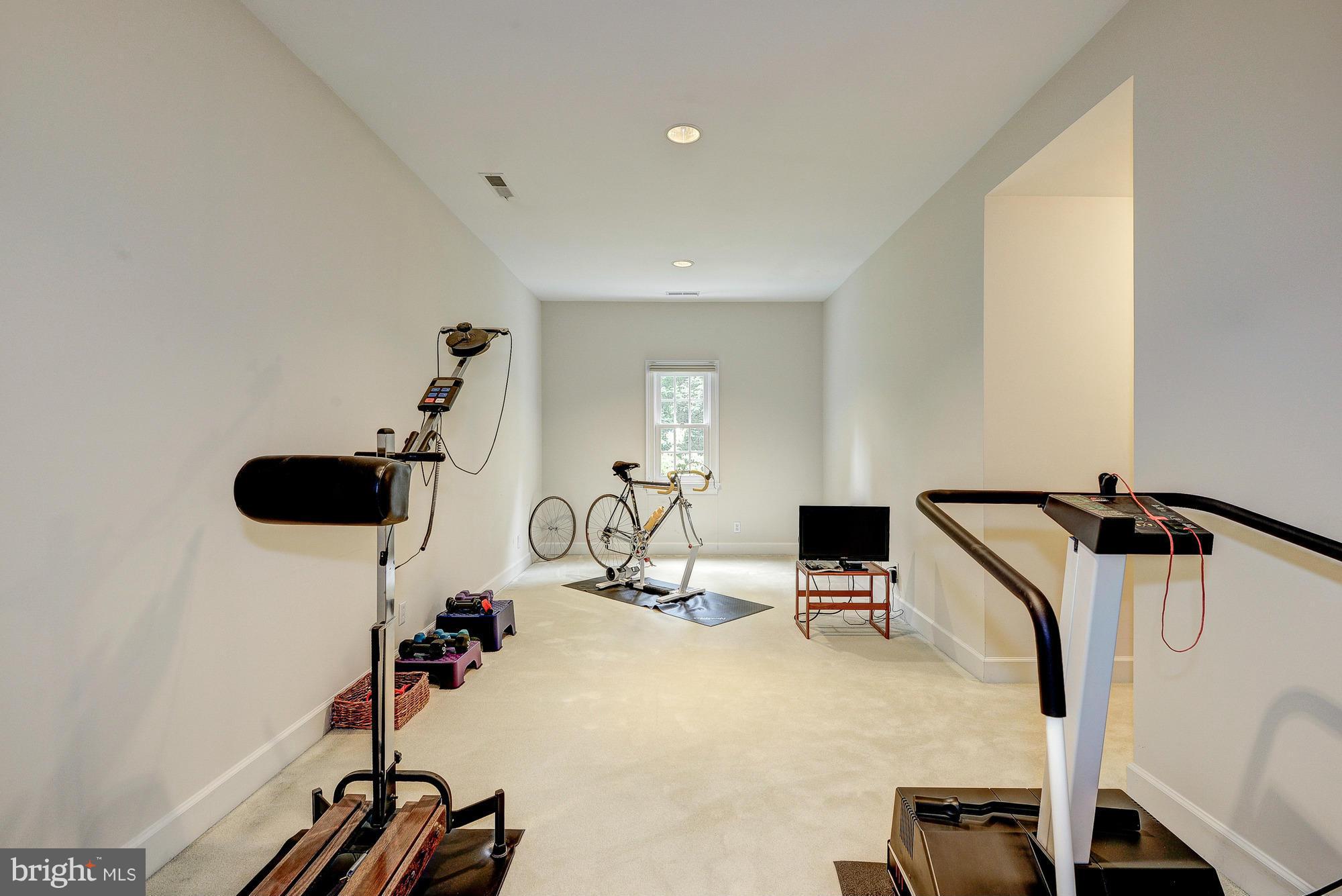 CHINQUAPIN - Residential