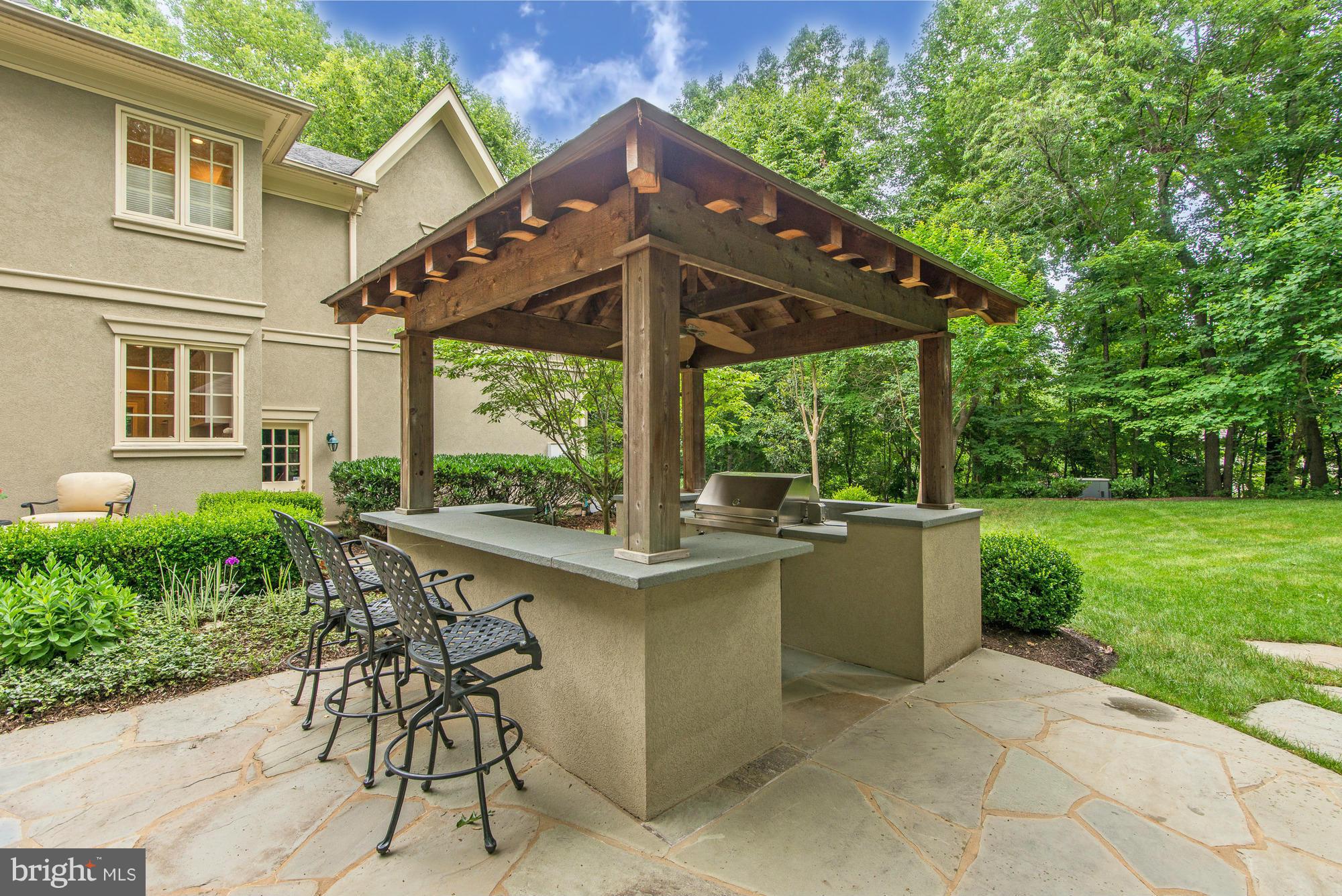 CHINQUAPIN - Residential