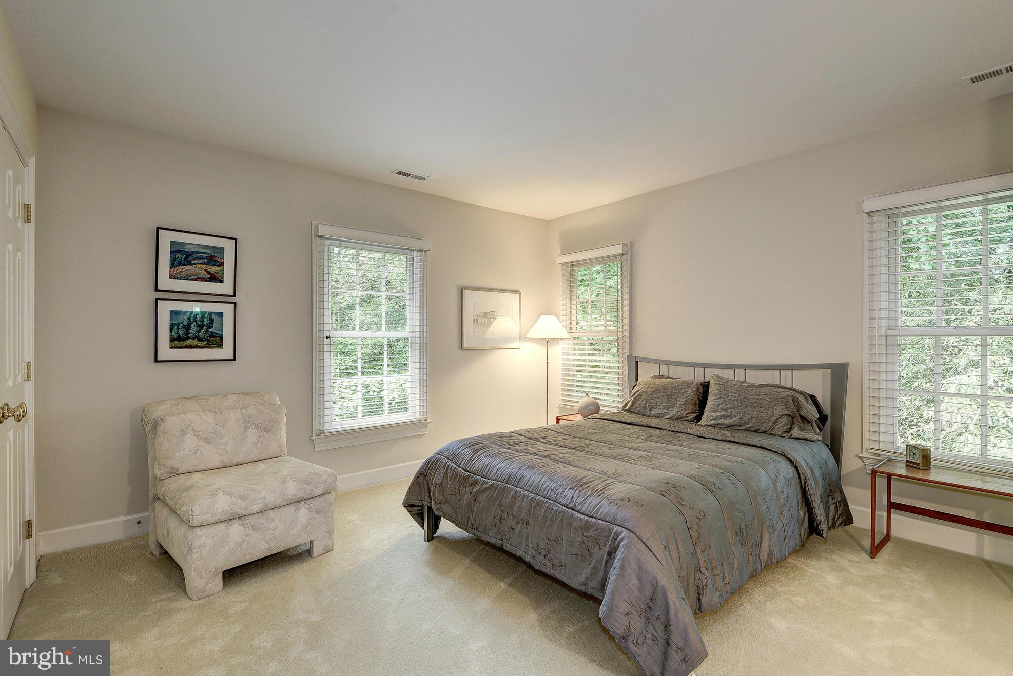 CHINQUAPIN - Residential