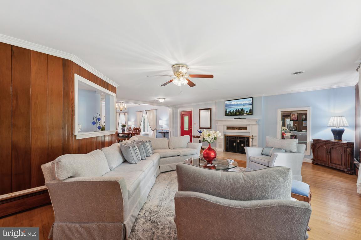 LIVINGSTON GROVE - Residential