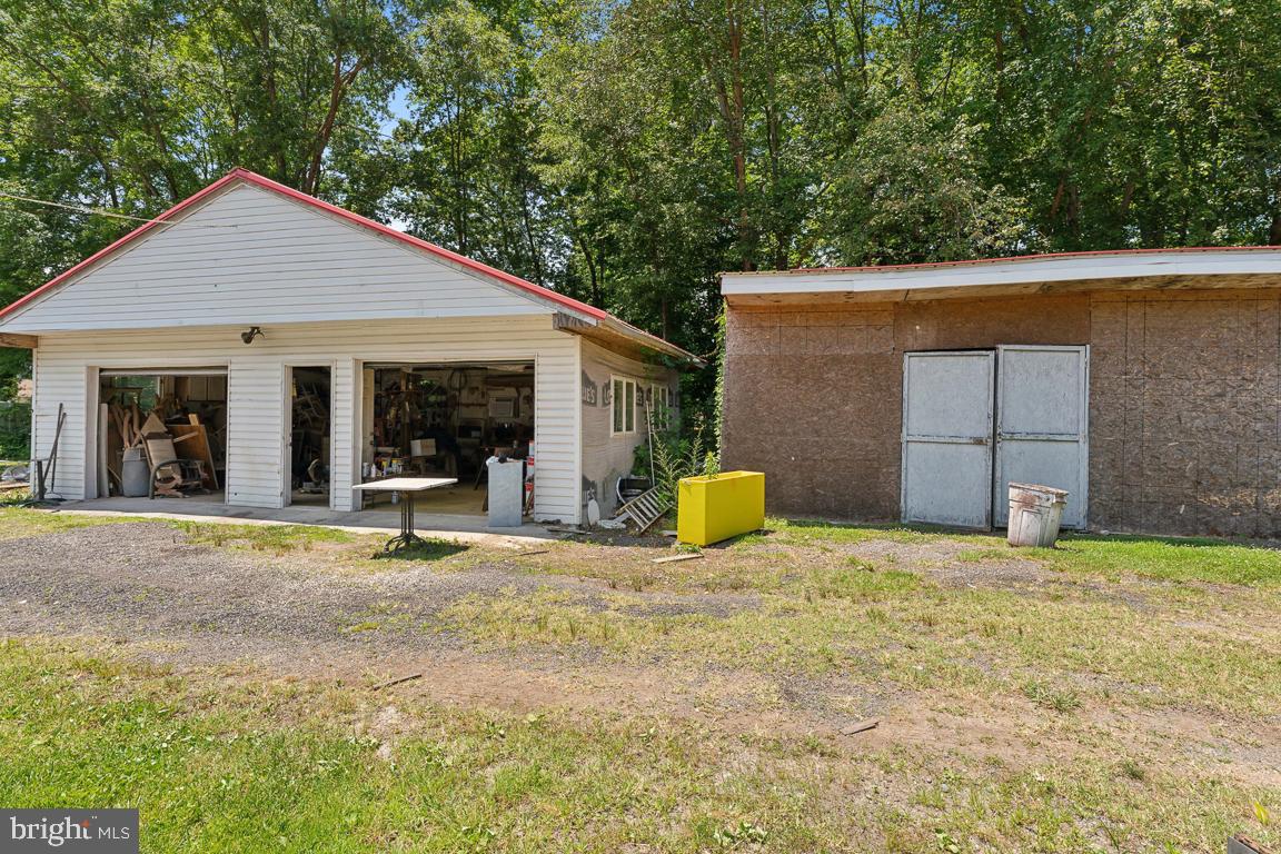 LIVINGSTON GROVE - Residential