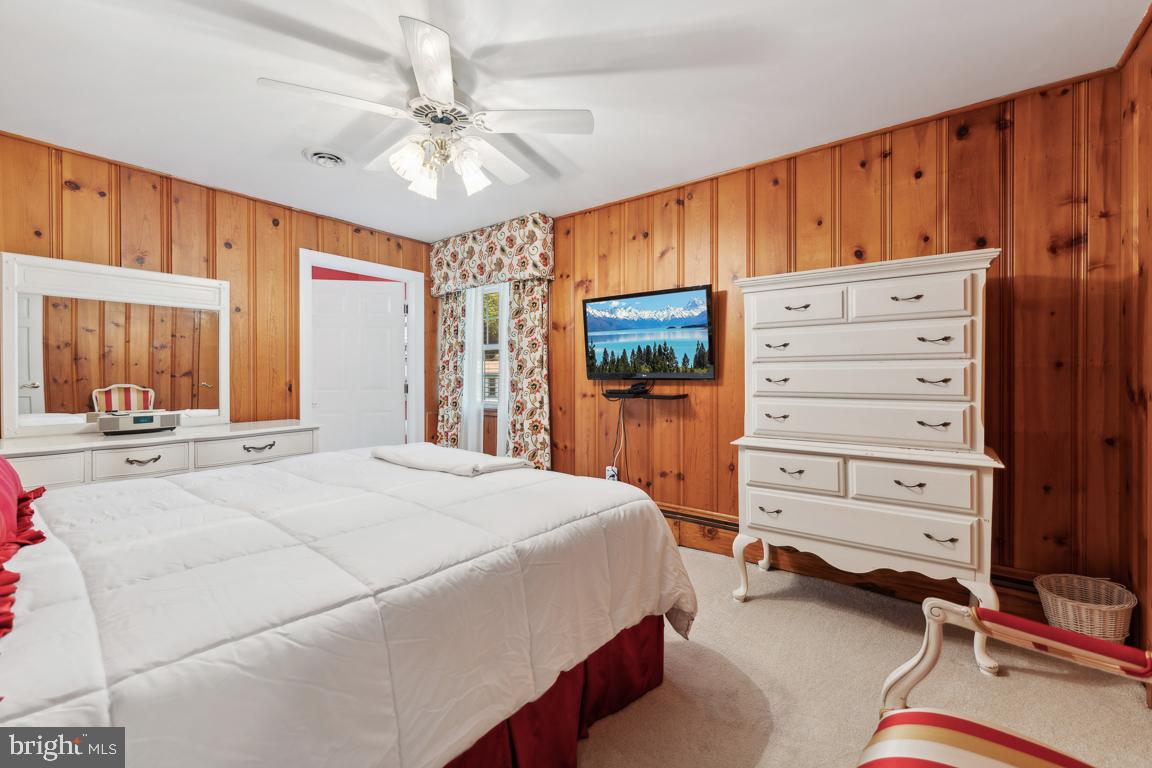 LIVINGSTON GROVE - Residential