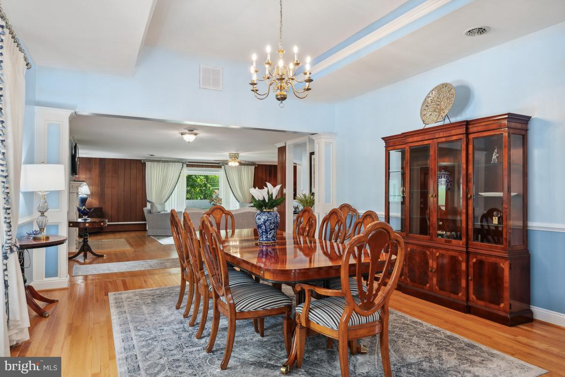 LIVINGSTON GROVE - Residential