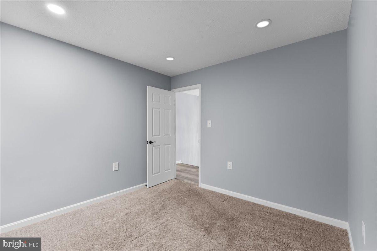 HIDDEN SPRING - Residential