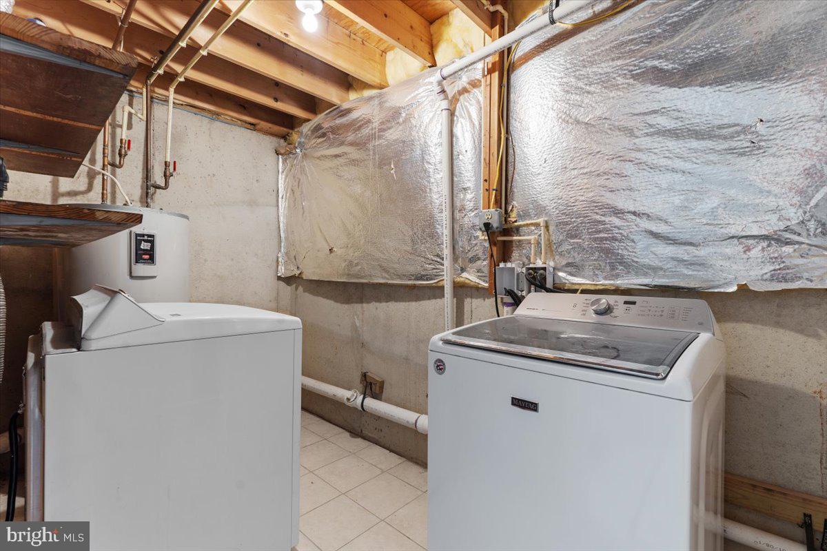 HIDDEN SPRING - Residential