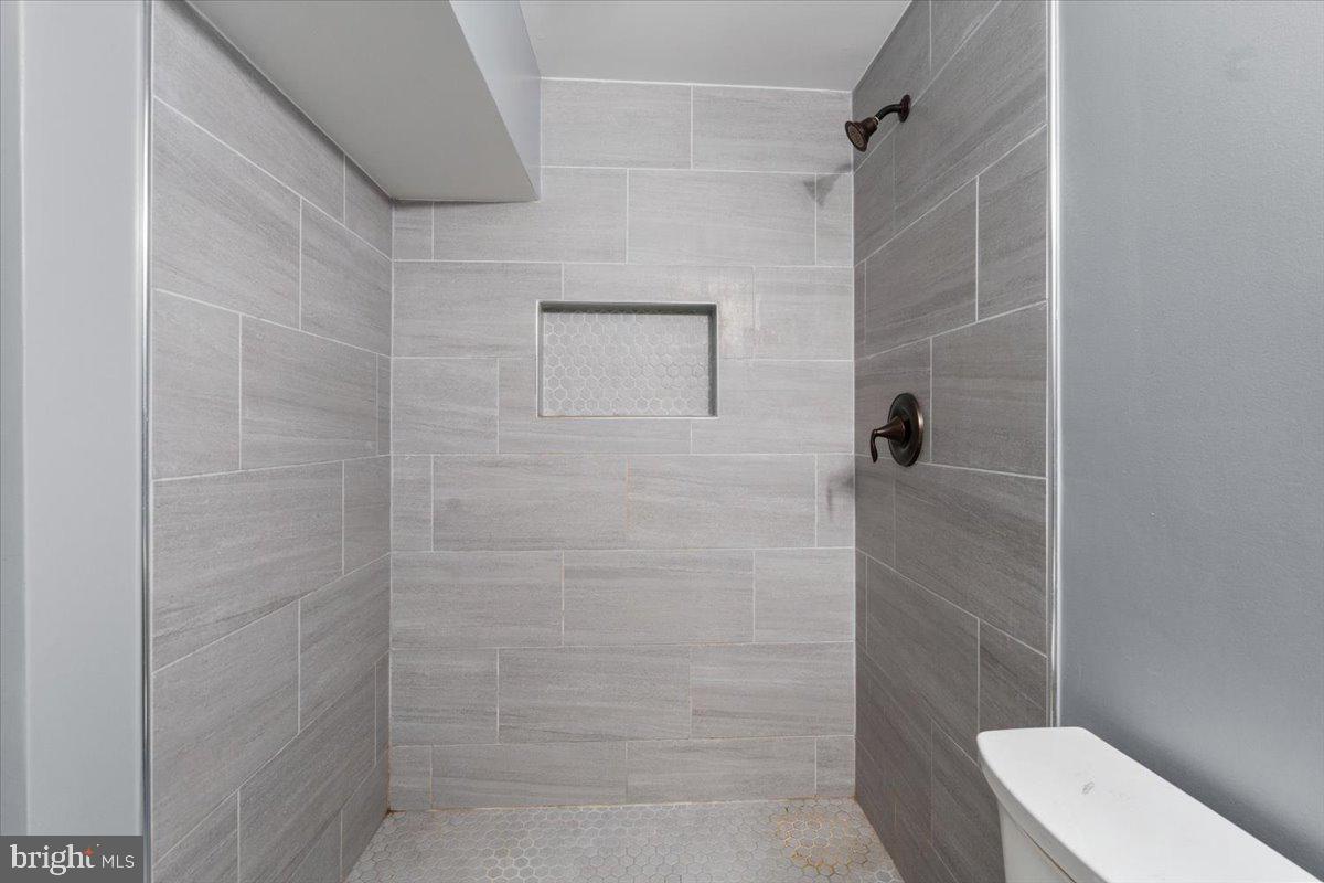 HIDDEN SPRING - Residential