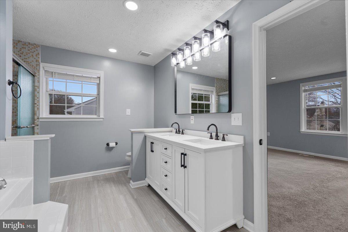 HIDDEN SPRING - Residential