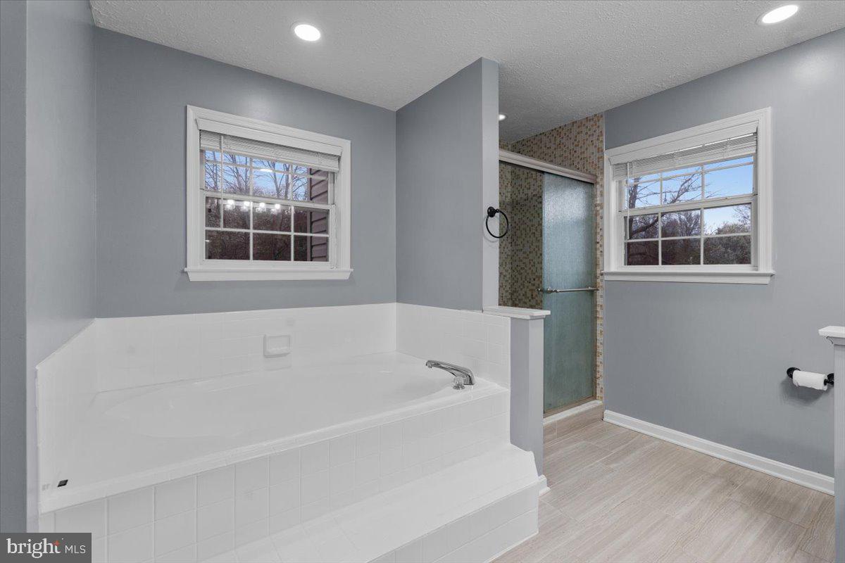 HIDDEN SPRING - Residential