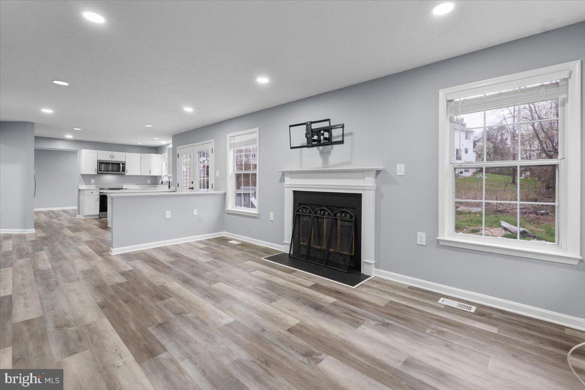 HIDDEN SPRING - Residential