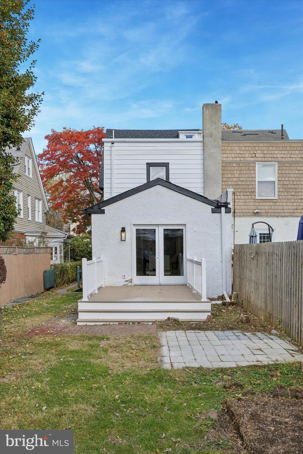 CAMELOT - Residential Lease