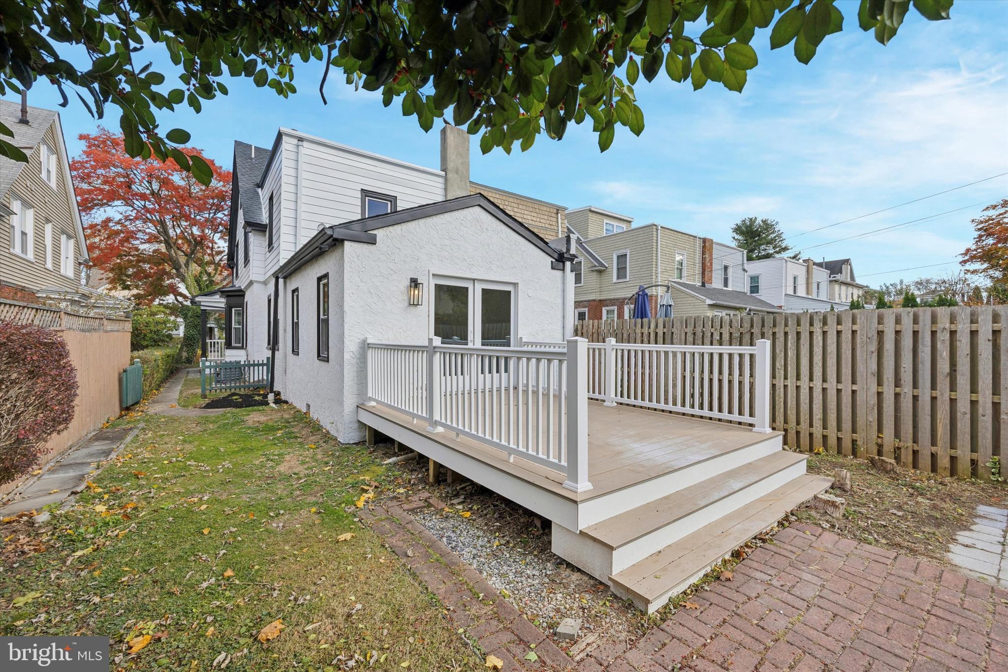 CAMELOT - Residential Lease