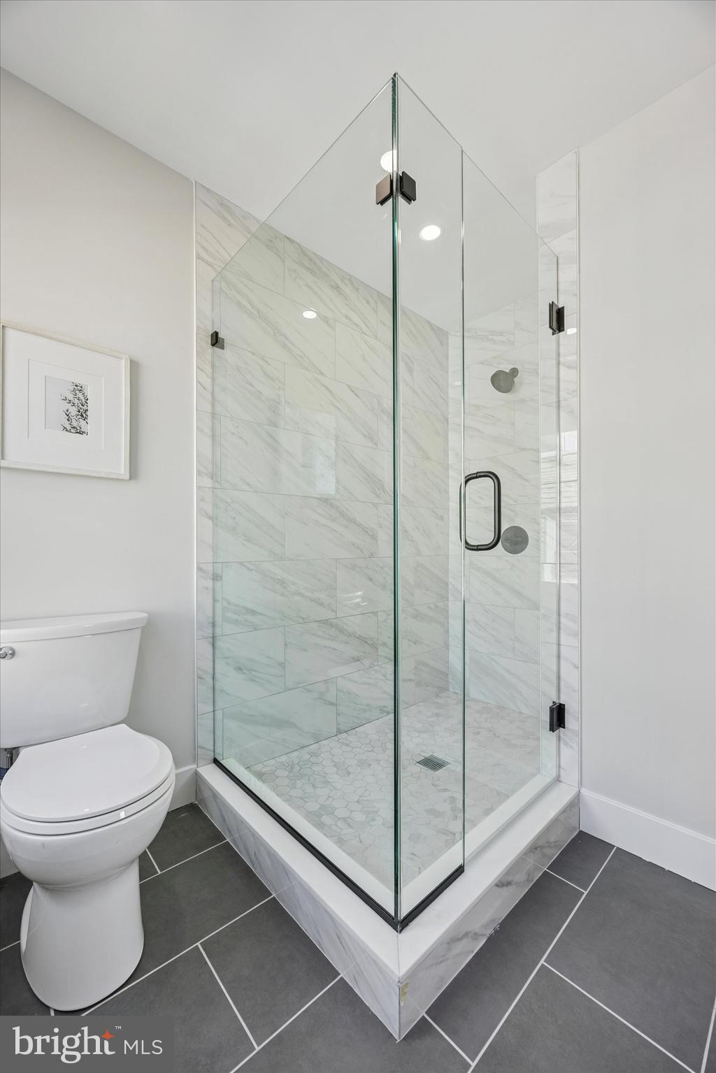 CAMELOT - Residential Lease