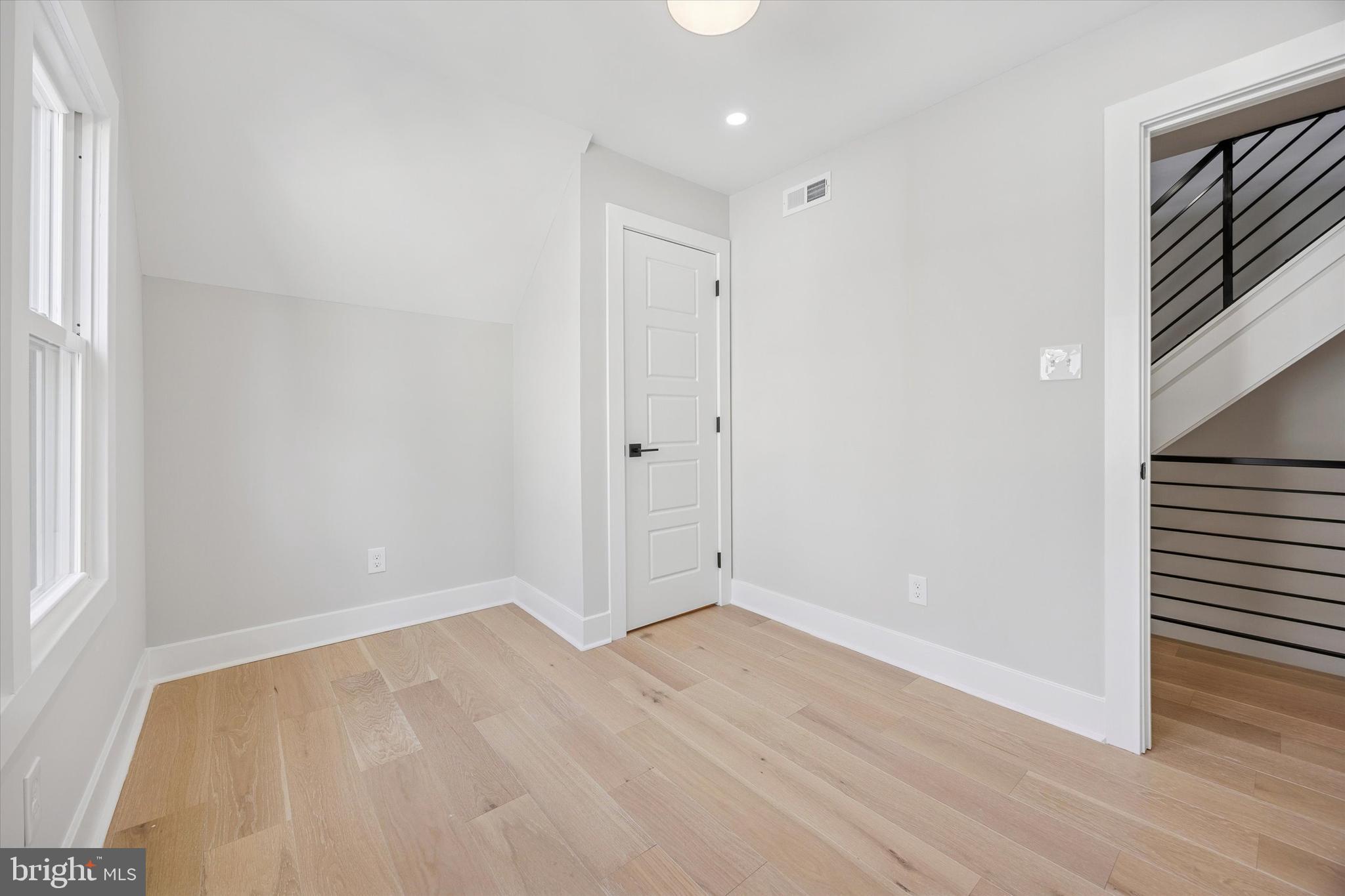 CAMELOT - Residential Lease