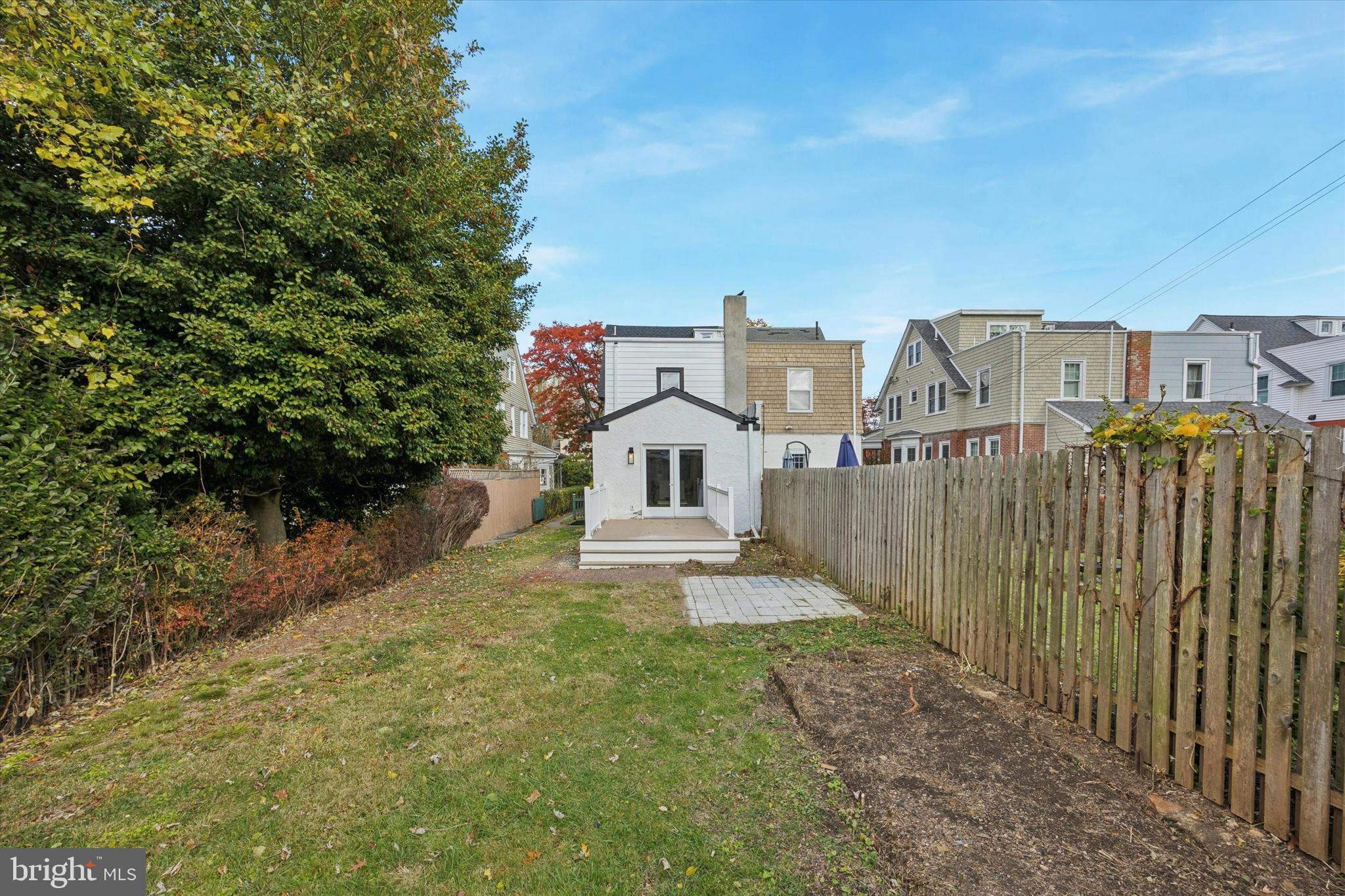 CAMELOT - Residential Lease