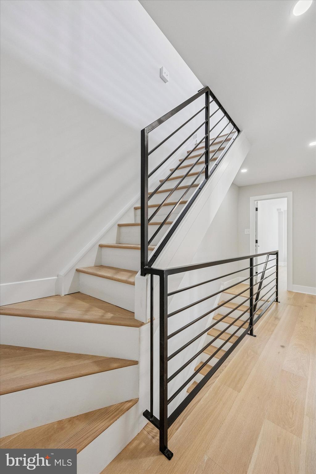 CAMELOT - Residential Lease