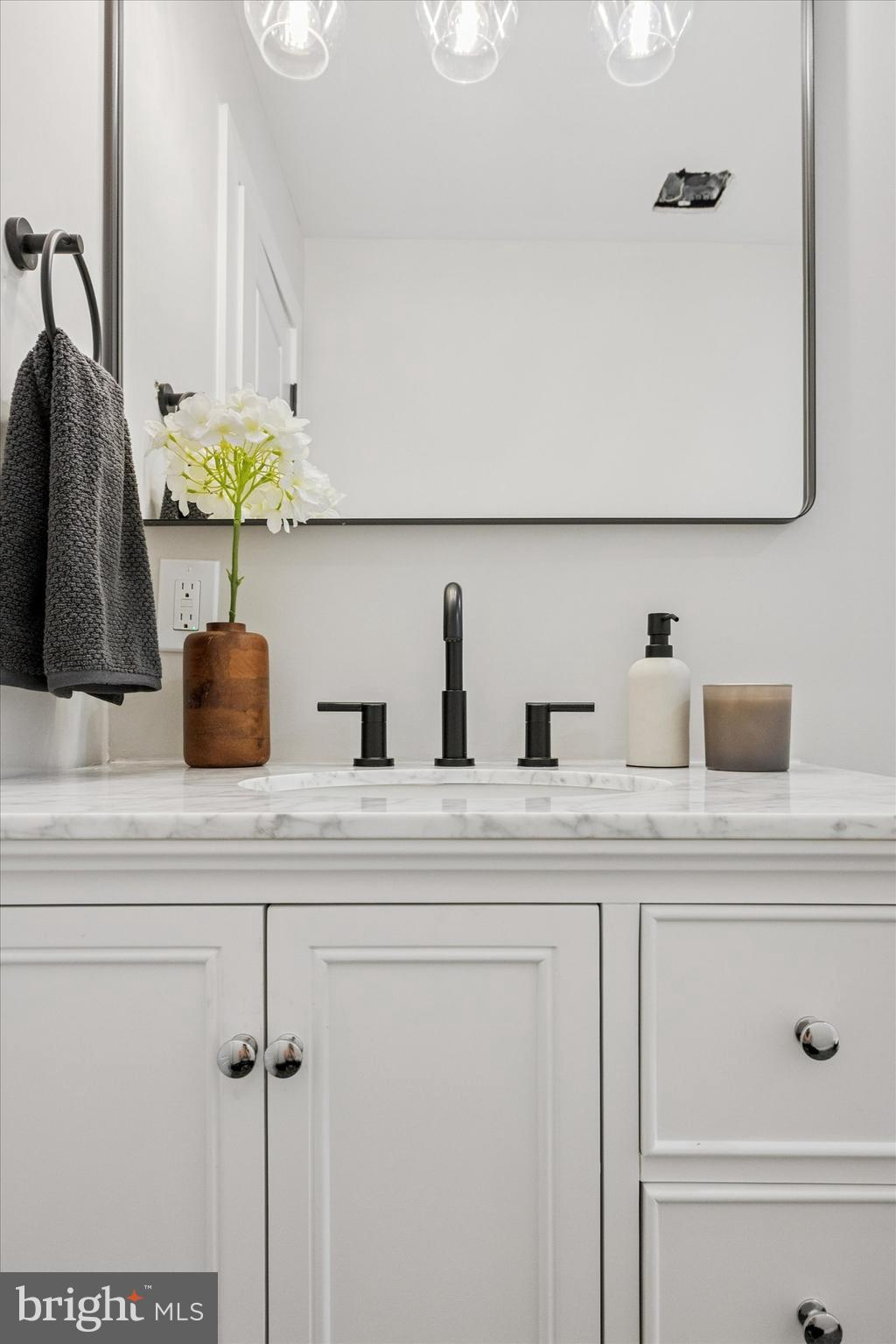 CAMELOT - Residential Lease