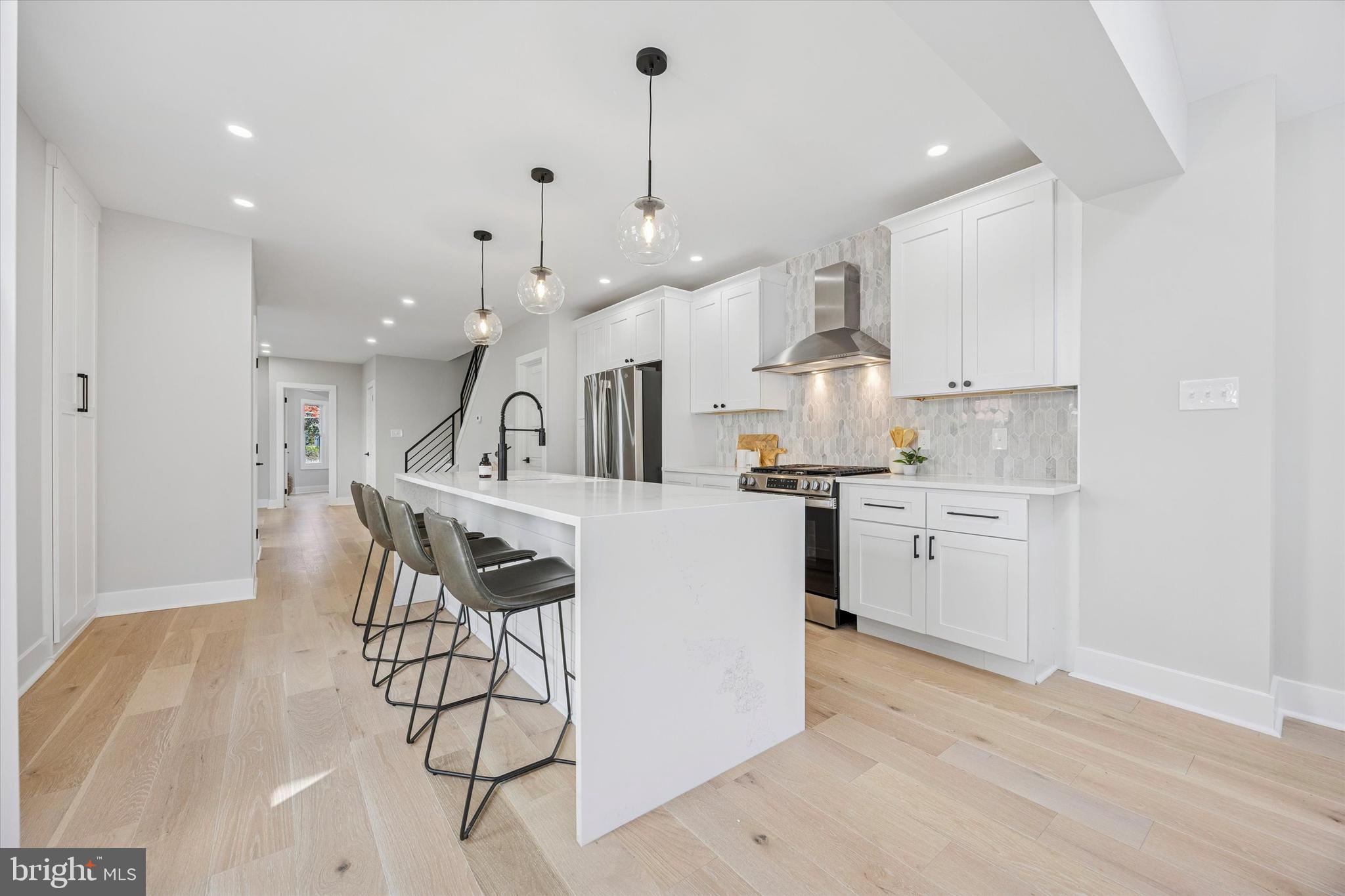 CAMELOT - Residential Lease